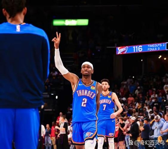 午间新闻速递:绿军25分大胜骑士 雷霆轻取独行侠